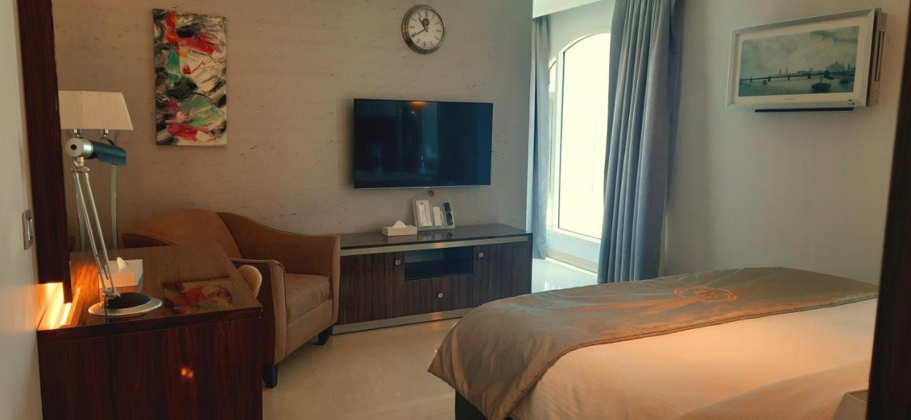 Tio Sea Resort Al Khor Exteriér fotografie A bedroom at the hotel