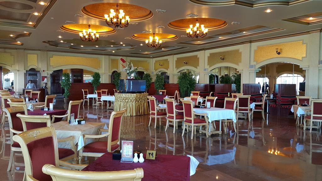 Tio Sea Resort Al Khor Exteriér fotografie The restaurant