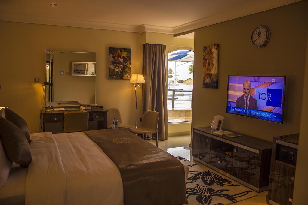 Tio Sea Resort Al Khor Exteriér fotografie A room at the hotel